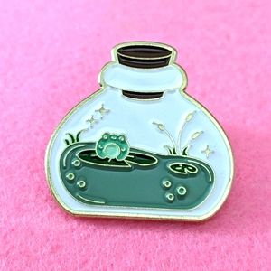 Frog in a Bottle Pin 🐸